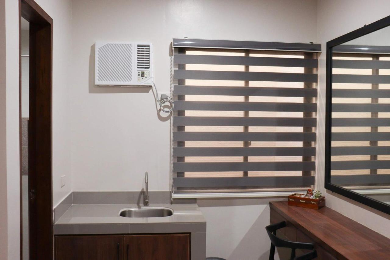 A&E Apartelle Bacolod Exterior photo