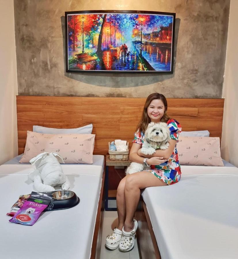 A&E Apartelle Bacolod Exterior photo
