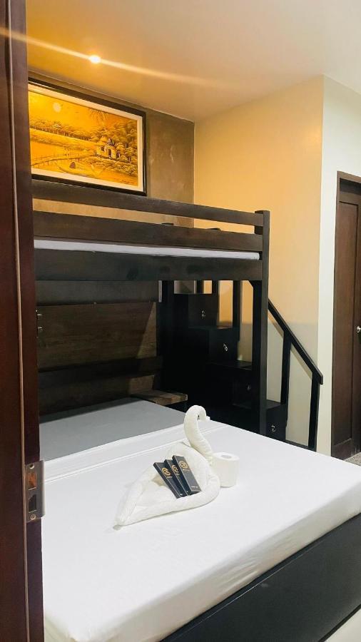 A&E Apartelle Bacolod Exterior photo