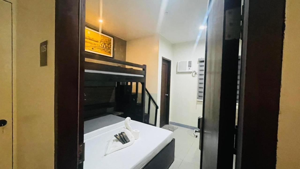 A&E Apartelle Bacolod Exterior photo